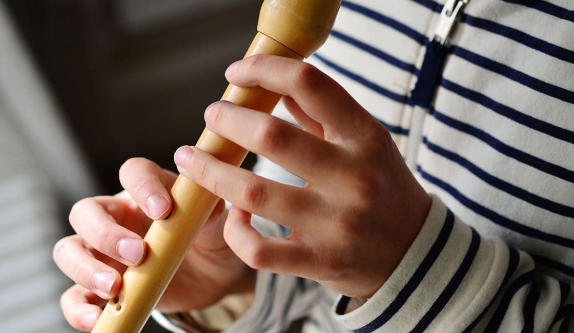 flauta dulce entre los instrumentos musicales para niños