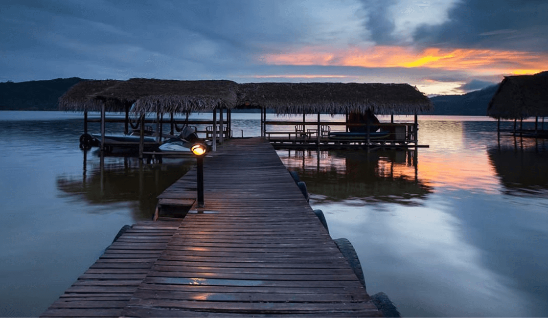 Laguna Azul entre los destinos turisticos de la selva peruana
