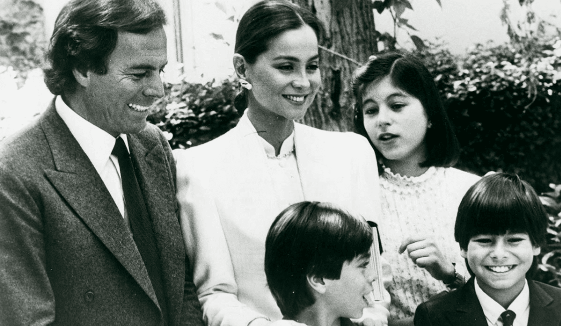 Julio Iglesias y su familia